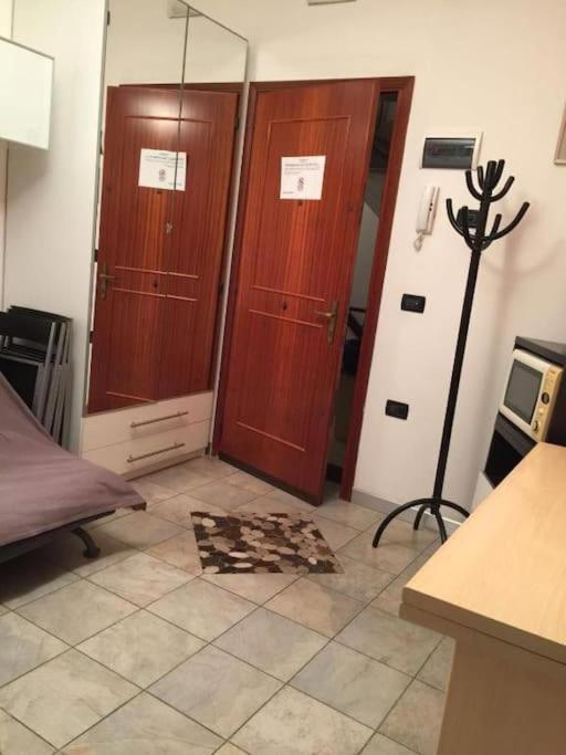 Апартаменти Casa Manuela Non Turisti Ma Ospiti Кіоджа Екстер'єр фото