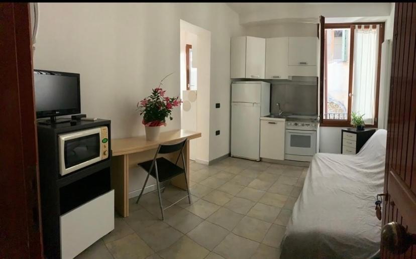 Апартаменти Casa Manuela Non Turisti Ma Ospiti Кіоджа Екстер'єр фото