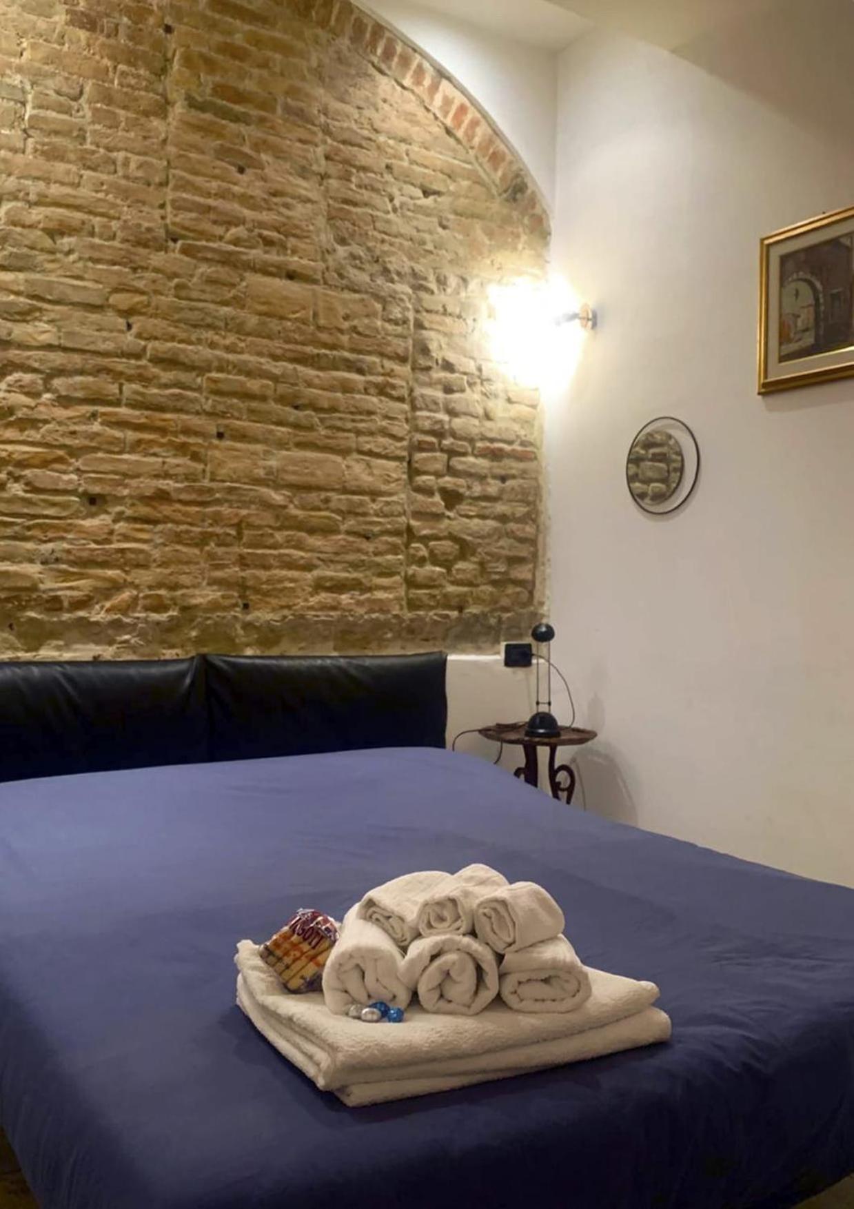 Апартаменти Casa Manuela Non Turisti Ma Ospiti Кіоджа Екстер'єр фото